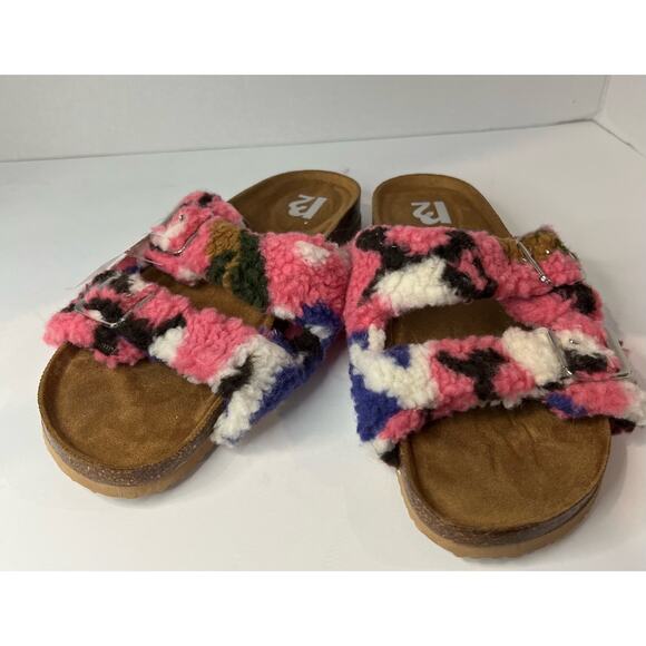 NEW R2 Bernette Multi Camo Sherpa Slip On Memory Foam Buckle Sandals Size 9 - Picture 2 of 7